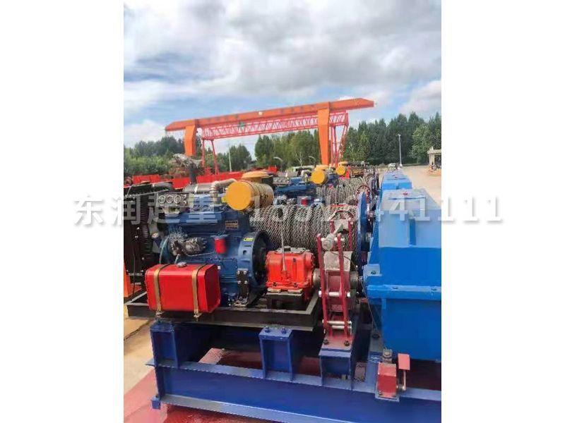 柴油機(jī)式卷揚(yáng)機(jī)發(fā)運(yùn)中石油吐哈石油勘探指揮部